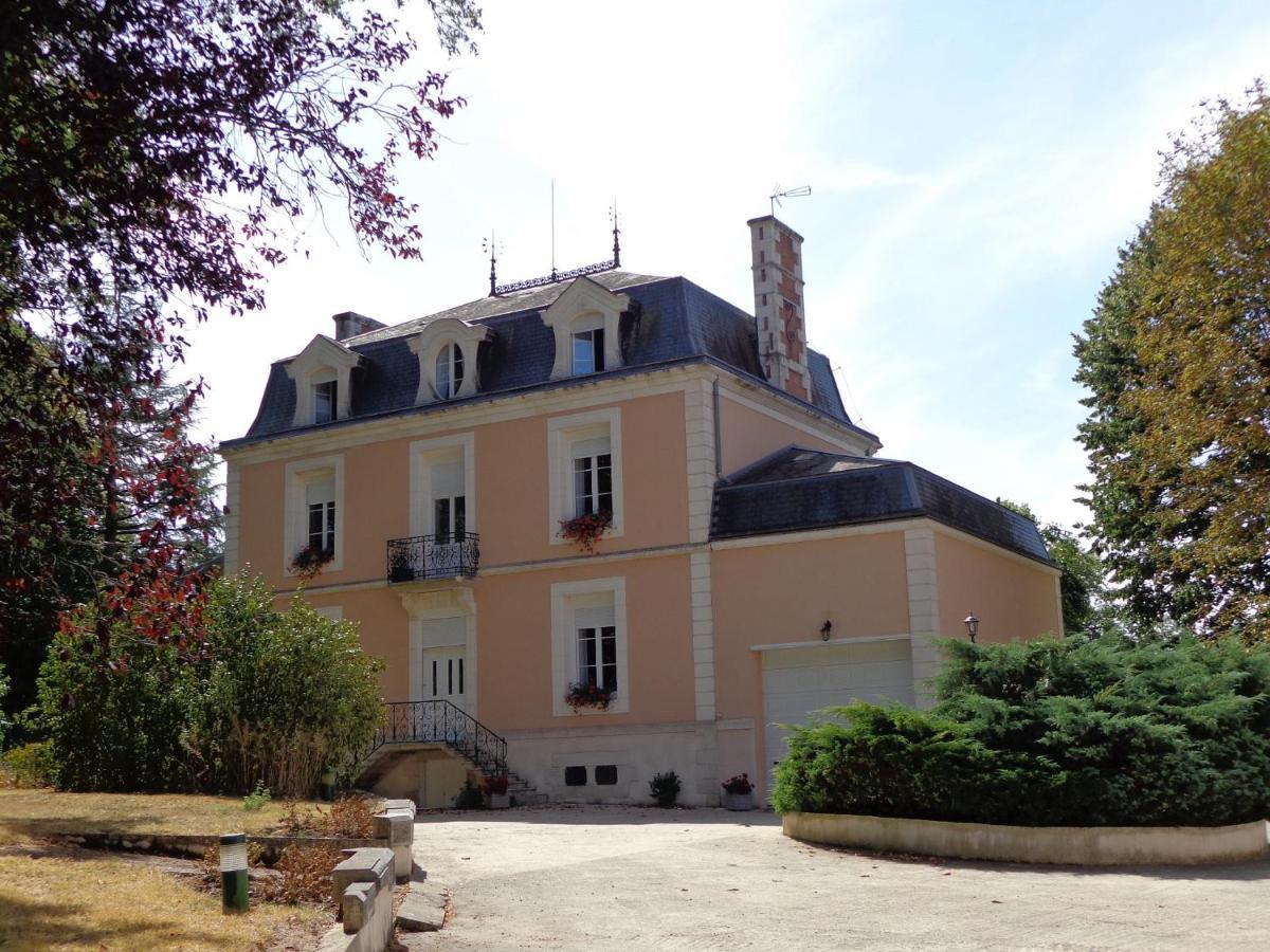 L'Isle-Jourdain  La Maison Ribotteau מראה חיצוני תמונה